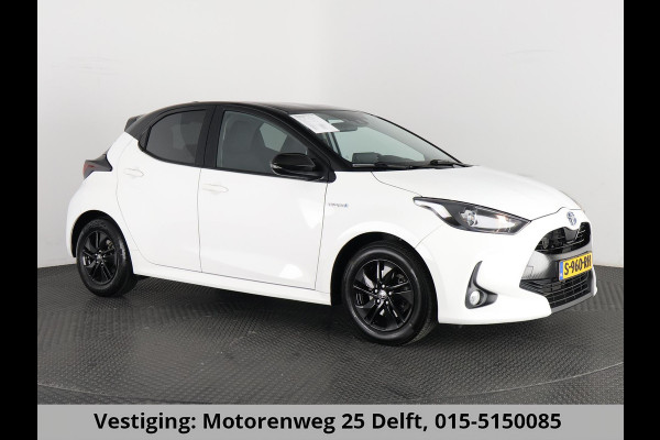 Toyota Yaris 1.5 HYBRIDE BI-TONE SPORTS GARANTIE 6-2031 . ADAPTIEVE CRUISE CONTROL . DEALER ONDERHOUDEN . ACHTERUITRIJ CAMERA .
