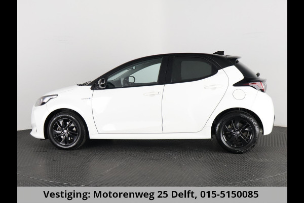 Toyota Yaris 1.5 HYBRIDE BI-TONE SPORTS GARANTIE 6-2031 . ADAPTIEVE CRUISE CONTROL . DEALER ONDERHOUDEN . ACHTERUITRIJ CAMERA .