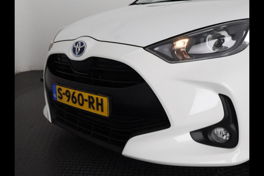 Toyota Yaris 1.5 HYBRIDE BI-TONE SPORTS GARANTIE 6-2031 . ADAPTIEVE CRUISE CONTROL . DEALER ONDERHOUDEN . ACHTERUITRIJ CAMERA .