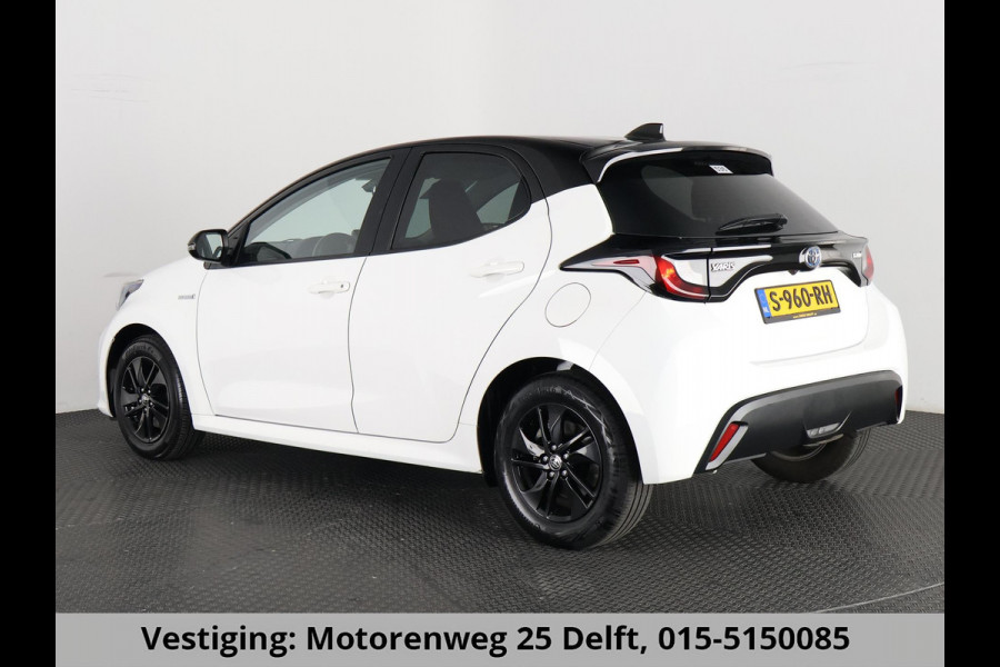 Toyota Yaris 1.5 HYBRIDE BI-TONE SPORTS GARANTIE 6-2031 . ADAPTIEVE CRUISE CONTROL . DEALER ONDERHOUDEN . ACHTERUITRIJ CAMERA .