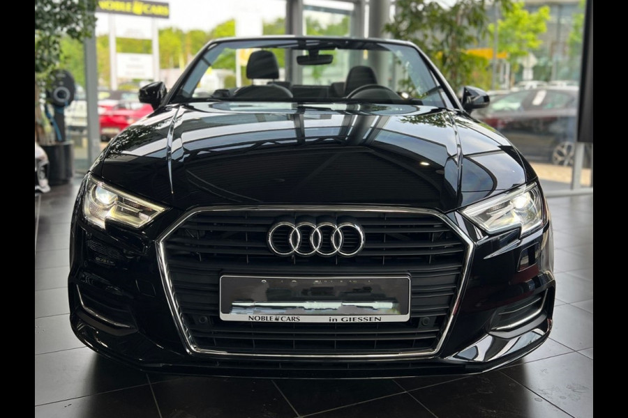 Audi A3 Cabriolet 35 Tfsi Design ** XENON, NAVI, HALF-LEDER, CRUISE, 2-zone AIRCO, 17-inch LMV ** 1e EIG - Slechts 23.600km. ** ** INFORMEER OOK NAAR ONZE AANTREKKELIJKE FINANCIAL-LEASE TARIEVEN **