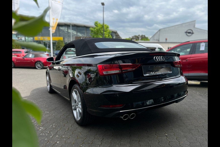 Audi A3 Cabriolet 35 Tfsi Design ** XENON, NAVI, HALF-LEDER, CRUISE, 2-zone AIRCO, 17-inch LMV ** 1e EIG - Slechts 23.600km. ** ** INFORMEER OOK NAAR ONZE AANTREKKELIJKE FINANCIAL-LEASE TARIEVEN **