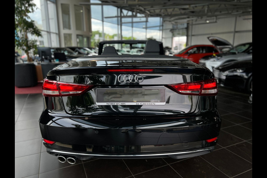 Audi A3 Cabriolet 35 Tfsi Design ** XENON, NAVI, HALF-LEDER, CRUISE, 2-zone AIRCO, 17-inch LMV ** 1e EIG - Slechts 23.600km. ** ** INFORMEER OOK NAAR ONZE AANTREKKELIJKE FINANCIAL-LEASE TARIEVEN **