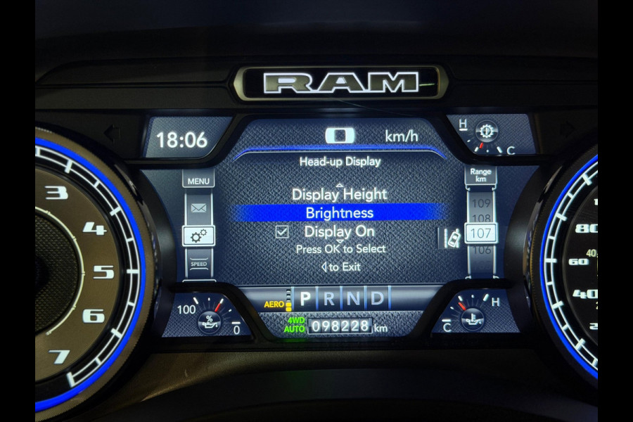 Dodge Ram 1500 5.7 V8 4x4 Crew Cab Limited|Pano|Head-Up|Camera|Harman/Cardon|Split-Tailgate|LPG|Luchtvering|Onderbouw