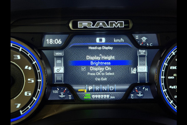 Dodge Ram 1500 5.7 V8 4x4 Crew Cab Limited|Pano|Head-Up|Camera|Harman/Cardon|Split-Tailgate|LPG|Luchtvering|Onderbouw