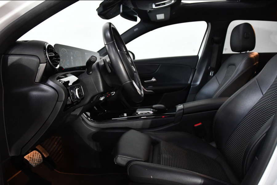 Mercedes-Benz A-Klasse 250 Sport, Pano, Applecarplay