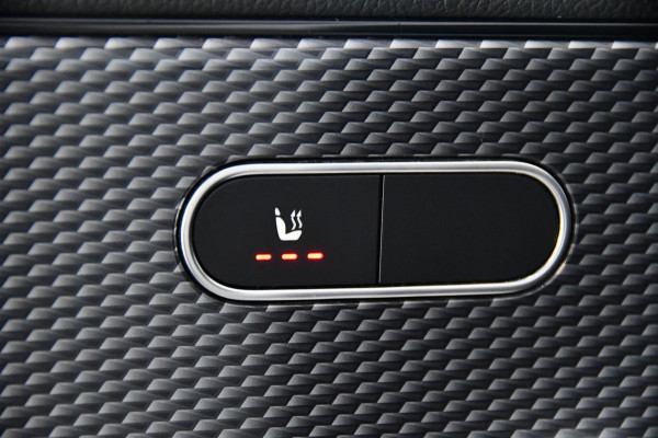 Mercedes-Benz A-Klasse 250 Sport, Pano, Applecarplay