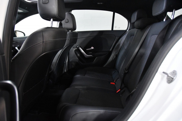 Mercedes-Benz A-Klasse 250 Sport, Pano, Applecarplay