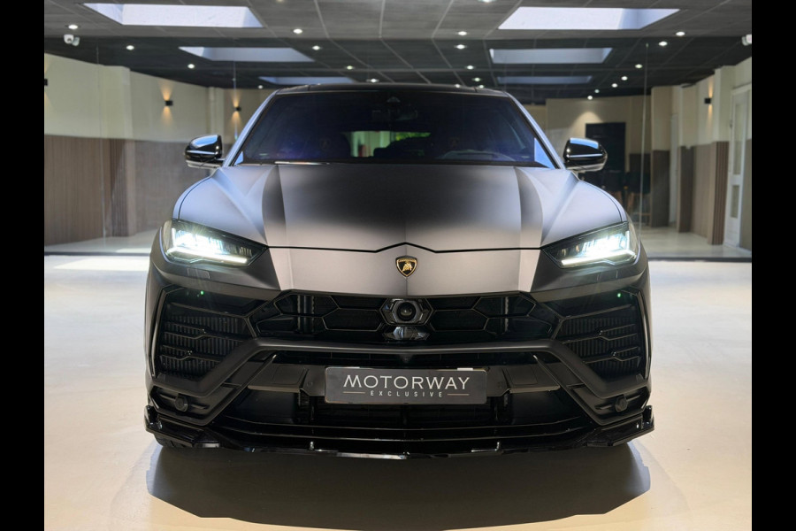 Lamborghini Urus 4.0 V8|Pano|B&O|Ceramic|Full PPF|Hud|Massage