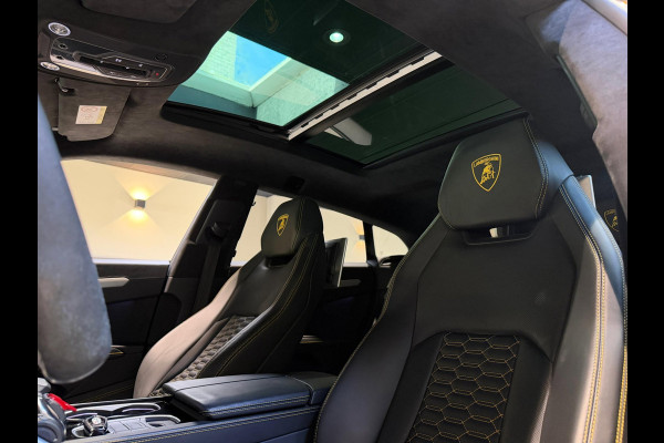 Lamborghini Urus 4.0 V8|Pano|B&O|Ceramic|Full PPF|Hud|Massage