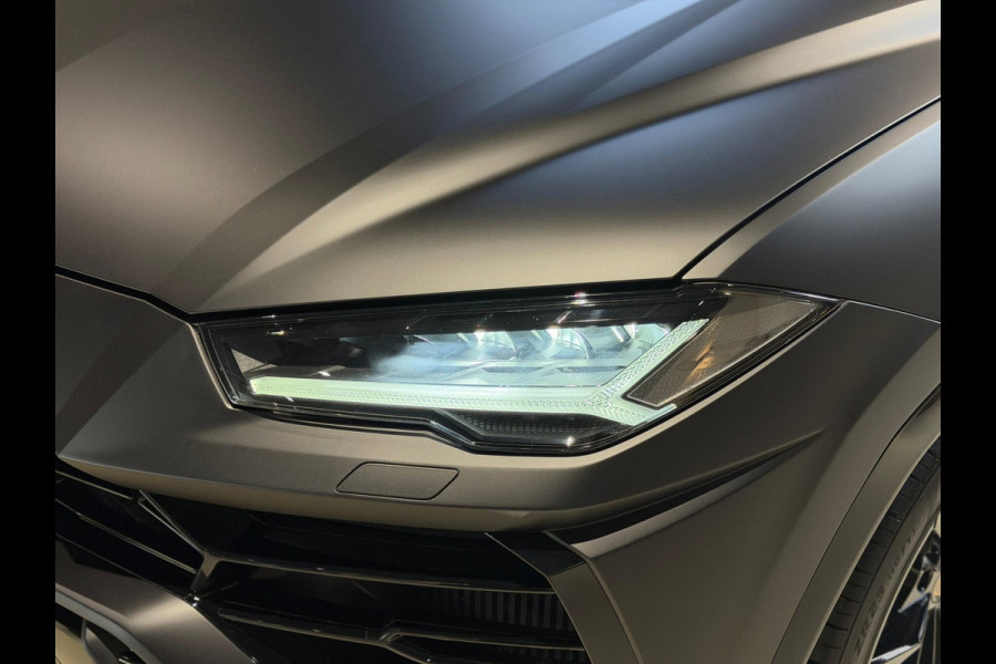 Lamborghini Urus 4.0 V8|Pano|B&O|Ceramic|Full PPF|Hud|Massage