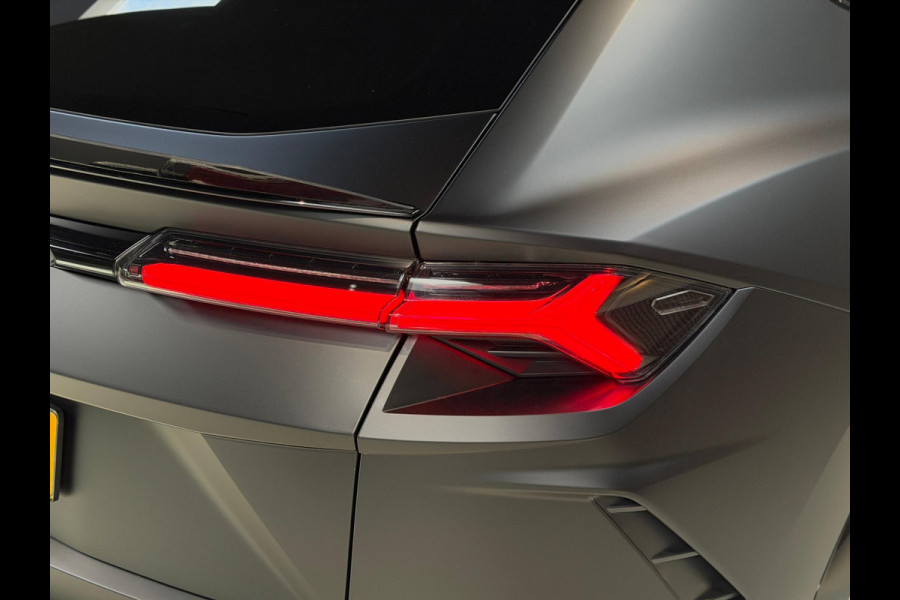 Lamborghini Urus 4.0 V8|Pano|B&O|Ceramic|Full PPF|Hud|Massage