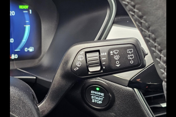 Ford Kuga 2.5 PHEV Titanium X Wegklapbare trekhaak | 1.500 kg trekvermogen | Camera v+a | Half leder | Lane assist | Winterpack etc.