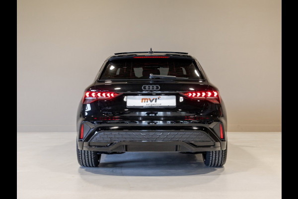 Audi A3 Sportback 35 TFSI S-Line edition / 150pk / Panorama dak / Sonos / Achteruitrij camera /