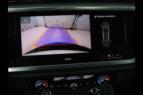 Audi Q3 45 TFSIe S edition | SOH 88% | Sportstoelen | Carplay | Trekhaak | Virtual Cockpit | Navigatie | Camera | Full LED | Half leder | Sfeerverlichting | Climate control | Parkeeerhulp | Cruise control | PHEV | Plug In