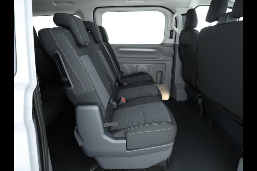 Volkswagen e-Transporter Caravelle 34 L2H1 64 kWh 218PK | 9 PERSOONS | Navigatie | 2 schuifdeuren | Wordt verwacht