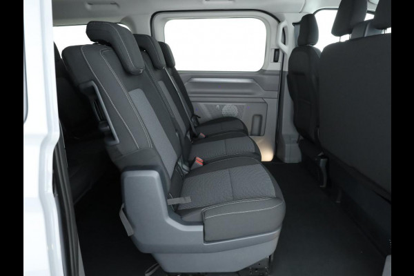 Volkswagen e-Transporter Caravelle 34 L2H1 64 kWh 218PK | 9 PERSOONS | Navigatie | 2 schuifdeuren | Wordt verwacht