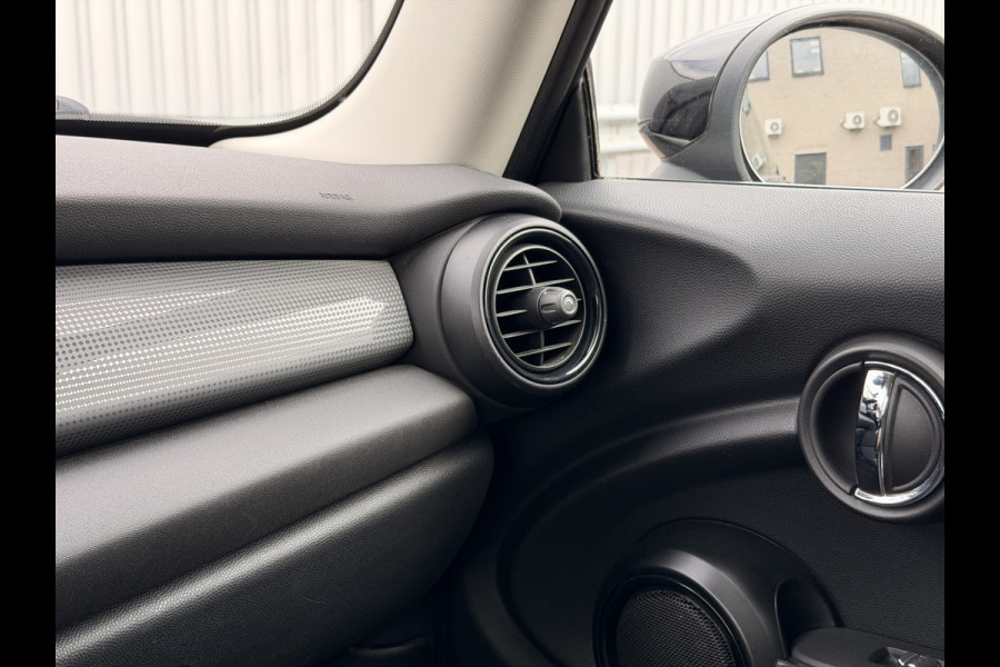 MINI Mini 1.5 Cooper 136pk | Cruise Control | NAVI | 15" LMV