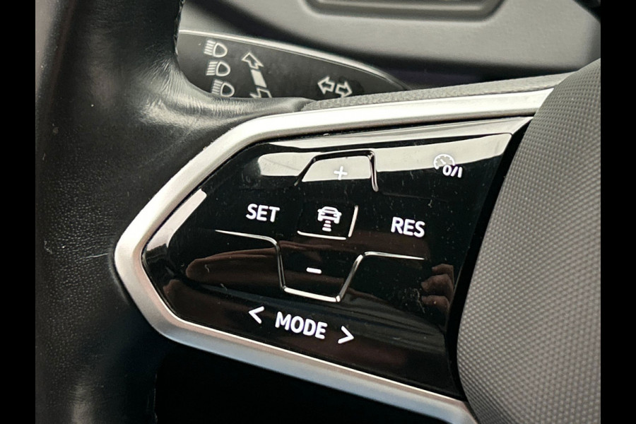 Volkswagen ID.3 Life 58 kWh | Adapt.Cruise/Control | Stoelverwarming | Apple/Carplay