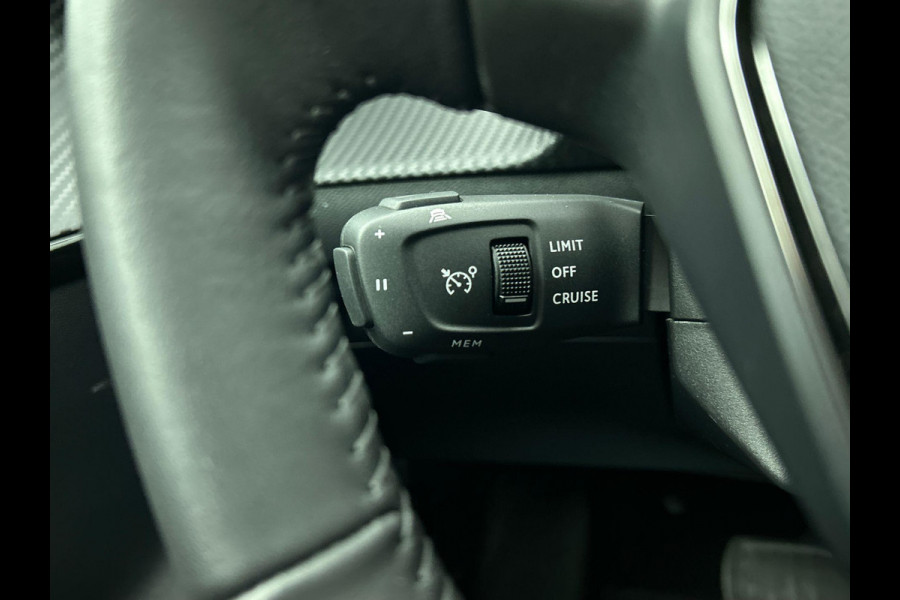 Peugeot 208 1.2 Hybrid 100PK Automaat Allure Navigatie Apple Carplay/Android Auto Airco Camera Parkeer sensoren Cruise Control Led Lichtmetalen Velgen