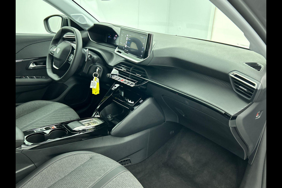 Peugeot 208 1.2 Hybrid 100PK Automaat Allure Navigatie Apple Carplay/Android Auto Airco Camera Parkeer sensoren Cruise Control Led Lichtmetalen Velgen