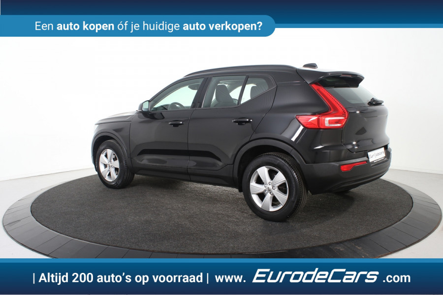 Volvo XC40 1.5 T2 Momentum Core *1ste Eigenaar*Navigatie*Camera*Carplay*