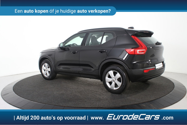 Volvo XC40 1.5 T2 Momentum Core *1ste Eigenaar*Navigatie*Camera*Carplay*