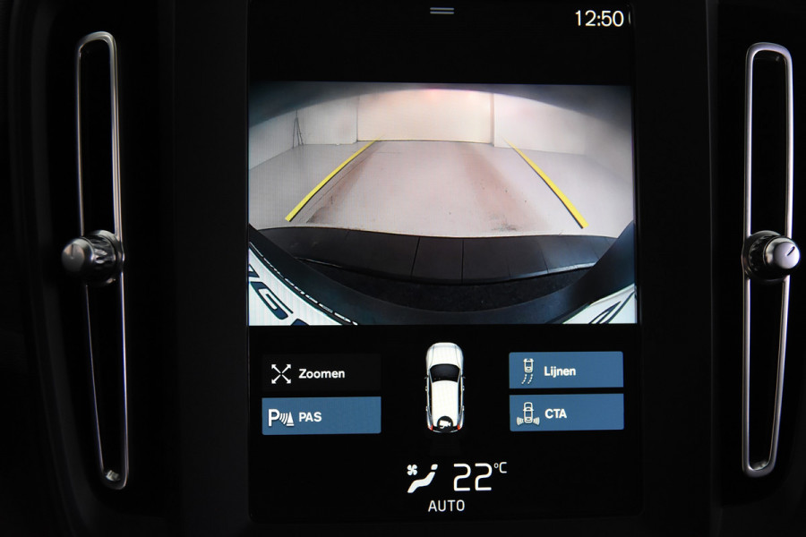 Volvo XC40 1.5 T2 Momentum Core *1ste Eigenaar*Navigatie*Camera*Carplay*