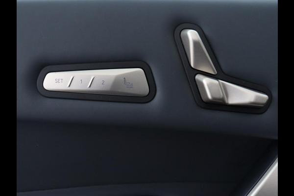 BMW iX xDrive40 High Executive 77 kWh | SOH 95,9% | Panoramadak | Laserlicht | Harman/Kardon | 360 Camera | Trekhaak | Leder | Head-Up | 22'' | Stoelverwarming | Carplay | Side Assist | Navigatie