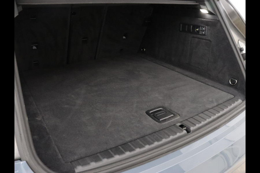 BMW iX xDrive40 High Executive 77 kWh | SOH 95,9% | Panoramadak | Laserlicht | Harman/Kardon | 360 Camera | Trekhaak | Leder | Head-Up | 22'' | Stoelverwarming | Carplay | Side Assist | Navigatie