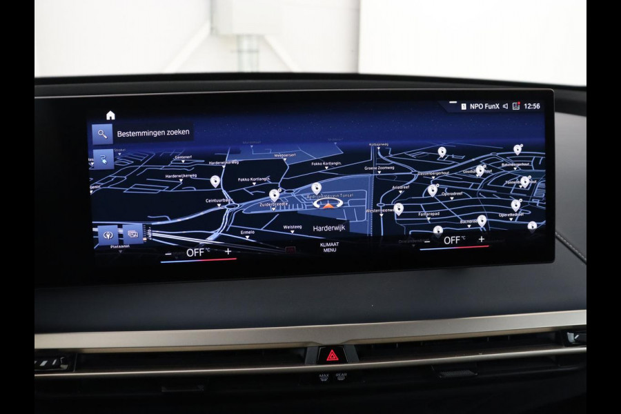 BMW iX xDrive40 High Executive 77 kWh | SOH 95,9% | Panoramadak | Laserlicht | Harman/Kardon | 360 Camera | Trekhaak | Leder | Head-Up | 22'' | Stoelverwarming | Carplay | Side Assist | Navigatie