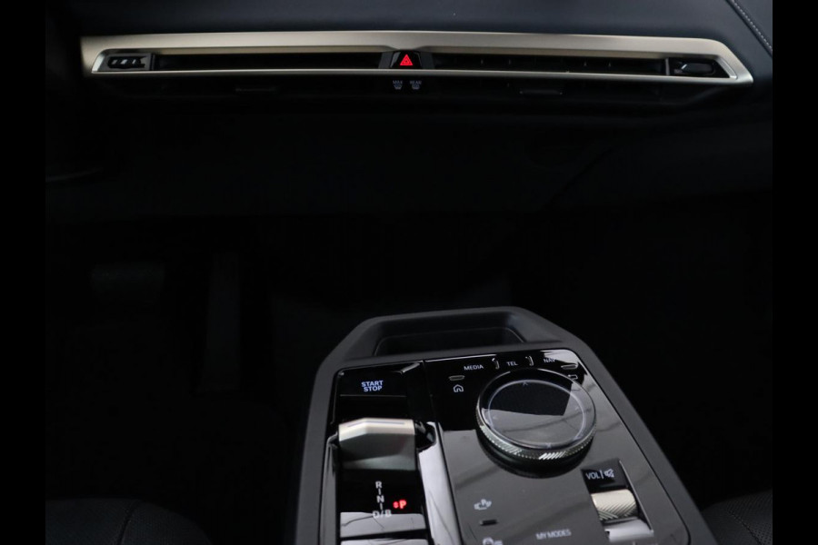 BMW iX xDrive40 High Executive 77 kWh | SOH 95,9% | Panoramadak | Laserlicht | Harman/Kardon | 360 Camera | Trekhaak | Leder | Head-Up | 22'' | Stoelverwarming | Carplay | Side Assist | Navigatie