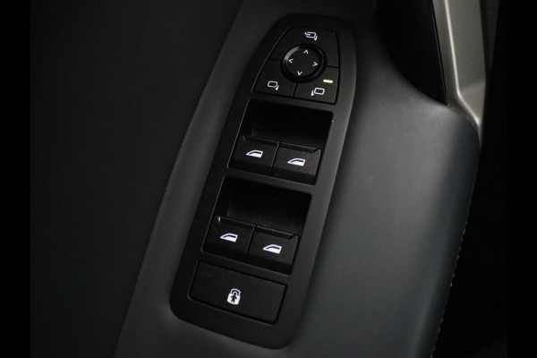BMW iX xDrive40 High Executive 77 kWh | SOH 95,9% | Panoramadak | Laserlicht | Harman/Kardon | 360 Camera | Trekhaak | Leder | Head-Up | 22'' | Stoelverwarming | Carplay | Side Assist | Navigatie