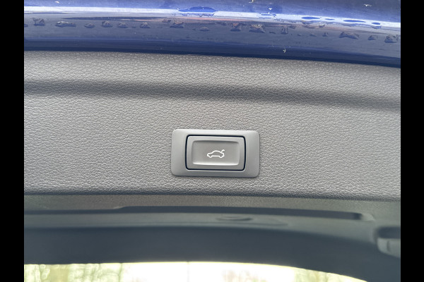Audi Q3 Sportback 45 TFSI e 245PK BUSINESS EDITION CARPLAY/LED/STUURVERW.