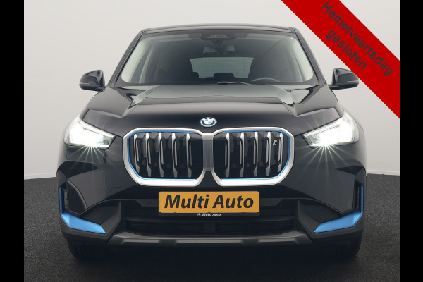 BMW iX1 xDrive30 64 kWh 306pk Dealer O.H. | Adaptief M Onderstel | Camera | Cruise Control | Stoelverwarming | Widescreen Navi | Park Assist | Apple Carplay | Navigatie | DAB | Standkachel |