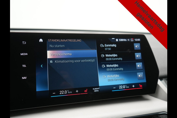 BMW iX1 xDrive30 64 kWh 306pk Dealer O.H. | Adaptief M Onderstel | Camera | Cruise Control | Stoelverwarming | Widescreen Navi | Park Assist | Apple Carplay | Navigatie | DAB | Standkachel |