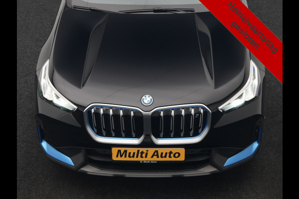 BMW iX1 xDrive30 64 kWh 306pk Dealer O.H. | Adaptief M Onderstel | Camera | Cruise Control | Stoelverwarming | Widescreen Navi | Park Assist | Apple Carplay | Navigatie | DAB | Standkachel |