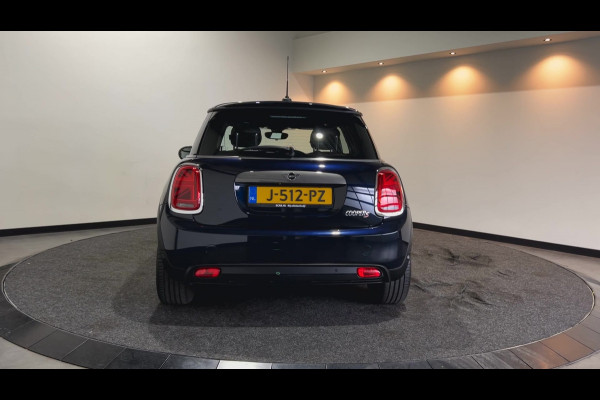 MINI Mini Electric Yours 33 kWh | Sfeerverlichting | Leder interieur | Panoramadak | Soh (batterijcheck) Waarde 95,6 %