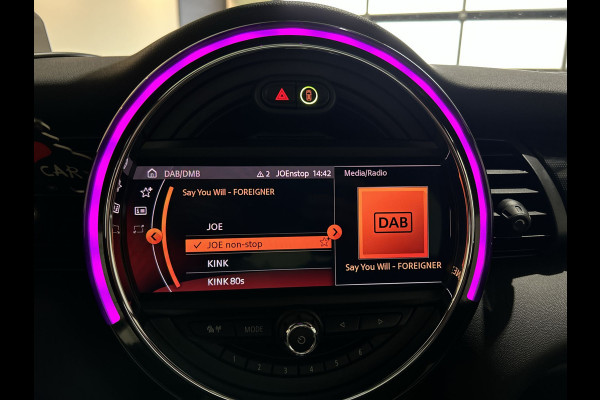 MINI Mini Electric Yours 33 kWh | Sfeerverlichting | Leder interieur | Panoramadak | Soh (batterijcheck) Waarde 95,6 %