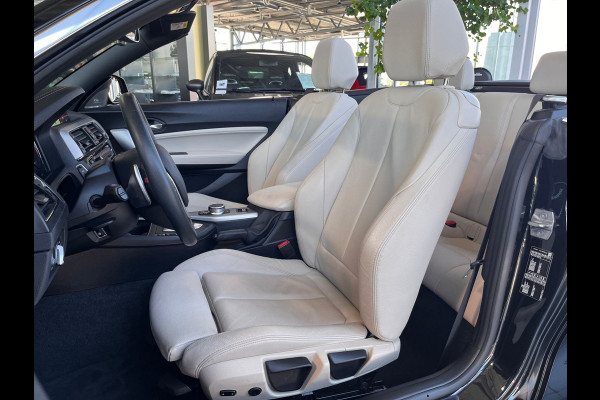 BMW 2 Serie Cabrio 220iA SPORTLINE ** ADAPT. LED, BEIGE LEDER, NAVI PROF, CAMERA, 18-inch LMV ** UNFALLFREI - Slechts 45.900km. ** ** INFORMEER OOK NAAR ONZE AANTREKKELIJKE FINANCIAL-LEASE TARIEVEN **