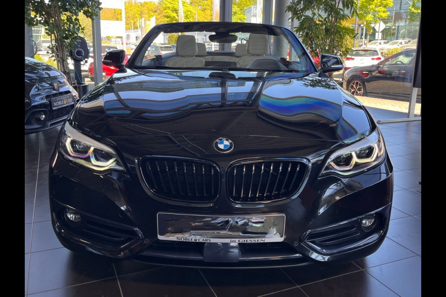 BMW 2 Serie Cabrio 220iA SPORTLINE ** ADAPT. LED, BEIGE LEDER, NAVI PROF, CAMERA, 18-inch LMV ** UNFALLFREI - Slechts 45.900km. ** ** INFORMEER OOK NAAR ONZE AANTREKKELIJKE FINANCIAL-LEASE TARIEVEN **