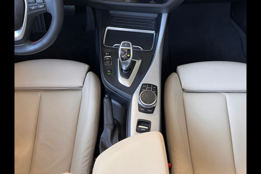 BMW 2 Serie Cabrio 220iA SPORTLINE ** ADAPT. LED, BEIGE LEDER, NAVI PROF, CAMERA, 18-inch LMV ** UNFALLFREI - Slechts 45.900km. ** ** INFORMEER OOK NAAR ONZE AANTREKKELIJKE FINANCIAL-LEASE TARIEVEN **