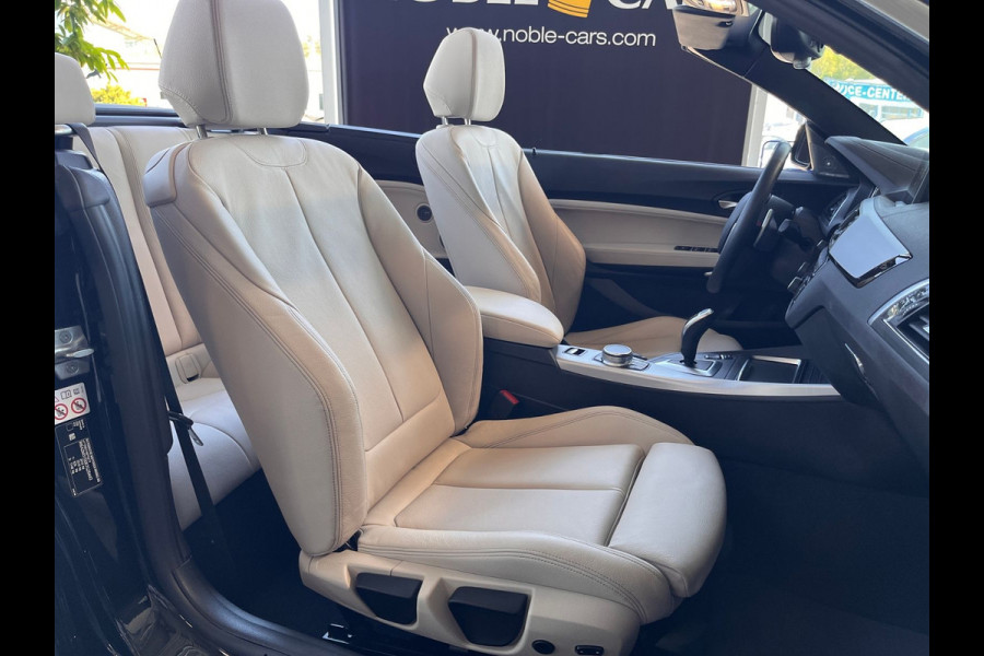 BMW 2 Serie Cabrio 220iA SPORTLINE ** ADAPT. LED, BEIGE LEDER, NAVI PROF, CAMERA, 18-inch LMV ** UNFALLFREI - Slechts 45.900km. ** ** INFORMEER OOK NAAR ONZE AANTREKKELIJKE FINANCIAL-LEASE TARIEVEN **