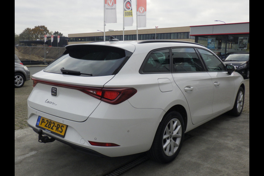 Seat Leon Sportstourer 1.0 eTSI Hybrid Style Business Intense, AUT, Camera, Cruise!