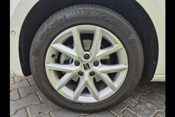 Seat Leon Sportstourer 1.0 eTSI Hybrid Style Business Intense, AUT, Camera, Cruise!