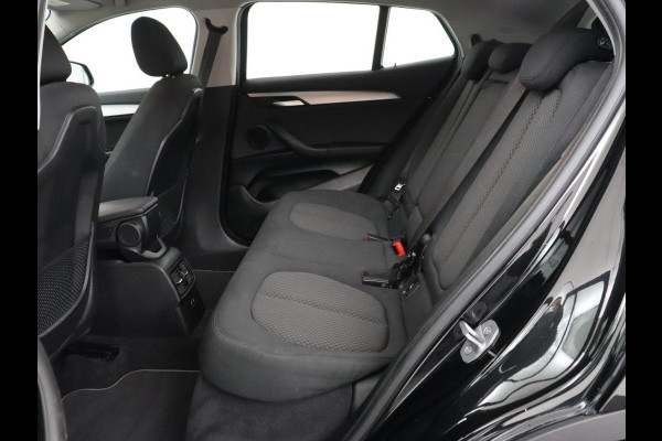 BMW X2 xDrive25e Executive | SOH 88% | Camera | Navigatie | Full LED | Park Assist | Climate control | Bluetooth | Cruise control | 18'' lichtmetalen velgen | PHEV | Plug In
