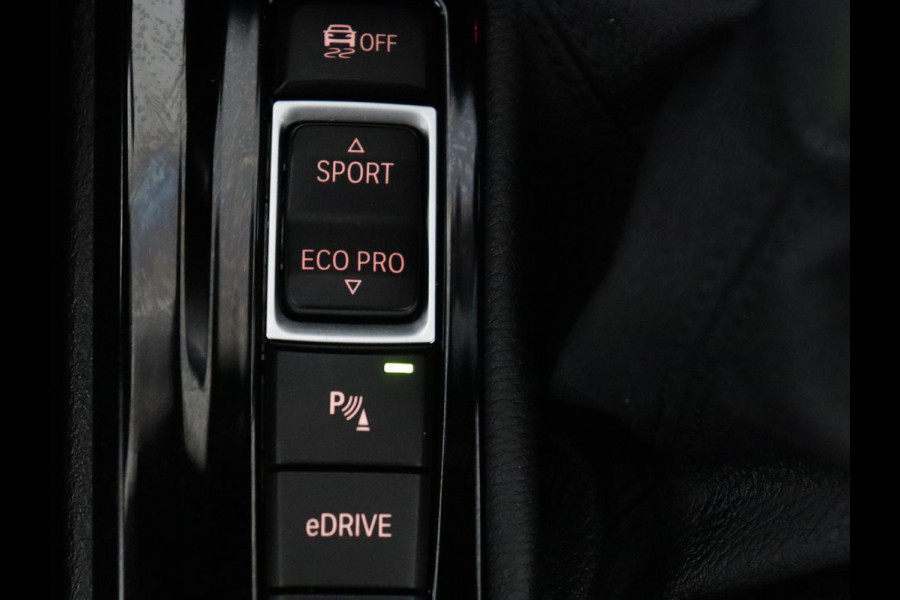 BMW X2 xDrive25e Executive | SOH 88% | Camera | Navigatie | Full LED | Park Assist | Climate control | Bluetooth | Cruise control | 18'' lichtmetalen velgen | PHEV | Plug In
