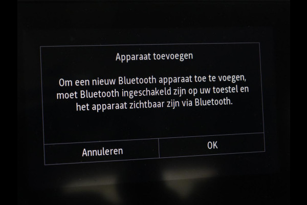Renault Captur 1.6 E-Tech Hybrid 145 Business Zen | Stoelverwarming | Trekhaak | Camera | Carplay | Navigatie | Full LED | Climate control | Bluetooth | Parkeerhulp | Cruise control | Dealer Onderhouden