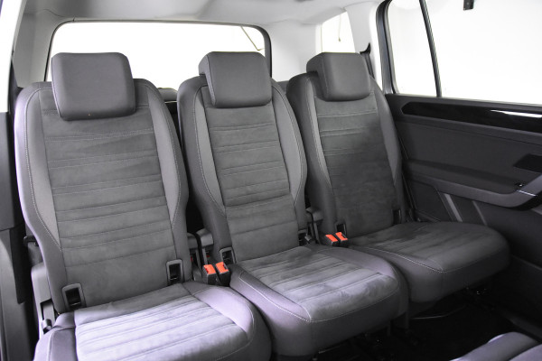 Volkswagen Touran 1.0 TSI Highline *1ste Eigenaar*Leer*Trekhaak*PDC*