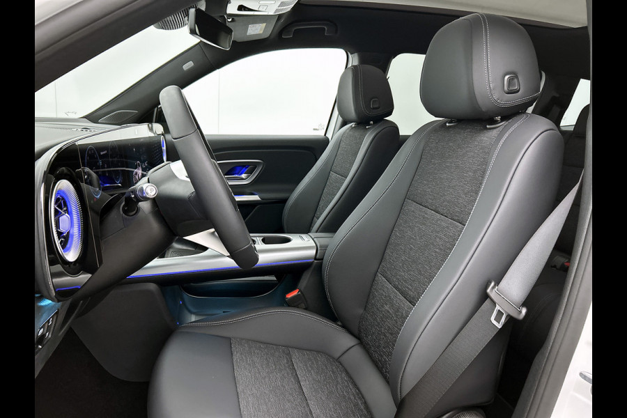 Mercedes-Benz Glb 250+ Business Solution AMG 85.5 kWh | Advanced Plus pakket | Winterpakket | Nightpakket | Parkeerpakket | Trekhaak | GUARD 360° | Vast panoramadak | 19” vijfspaaks lichtmetalen velgen |
